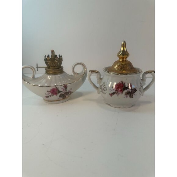 Lot of 2 VTG Japanese Porcelain Floral Design on small oil latern and Sugar bowl - Picture 1 of 8